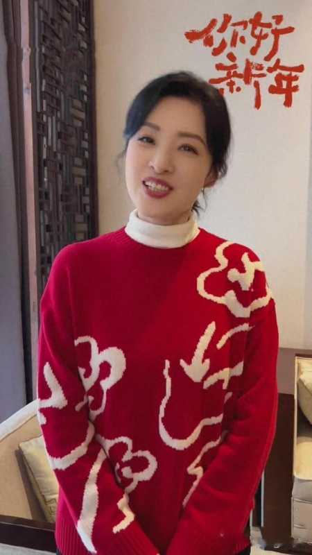 周涛最新近照曝光这么好的颜值状态为什么就不能主持春晚了？-第1张图片-九妖电影