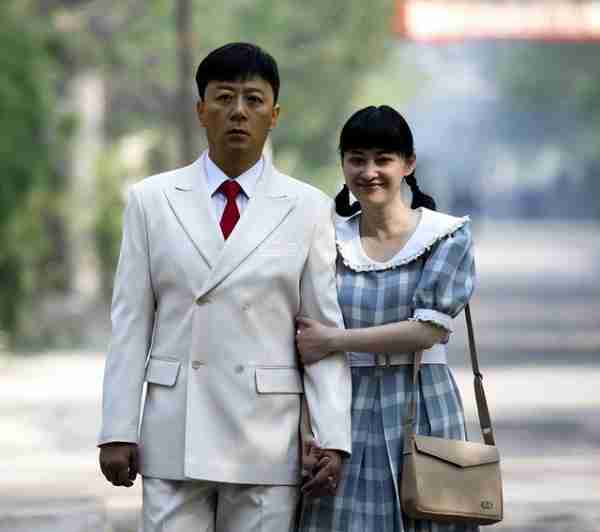 哥哥因《父母爱情》爆红，妹妹3登春晚，却鲜有人知他们是亲兄妹-第28张图片-九妖电影