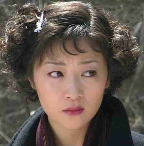 哥哥因《父母爱情》爆红，妹妹3登春晚，却鲜有人知他们是亲兄妹-第32张图片-九妖电影
