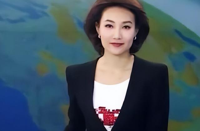 央视主持人李梓萌竟戴假发工作20年,摘下假发后网友都惊呆了!_2-第15张图片-九妖电影 央视主持人李梓萌竟戴假发工作20年,摘下假发后网友都惊呆了!_2-第15张图片-九妖电影