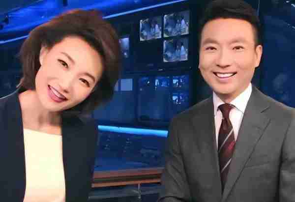 央视主持人李梓萌竟戴假发工作20年,摘下假发后网友都惊呆了!_2-第30张图片-九妖电影 央视主持人李梓萌竟戴假发工作20年,摘下假发后网友都惊呆了!_2-第30张图片-九妖电影