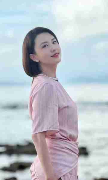 央视又开始“踢人”了,一女主持被除名,工作10年毫无存在感-第9张图片-九妖电影 央视又开始“踢人”了,一女主持被除名,工作10年毫无存在感-第9张图片-九妖电影