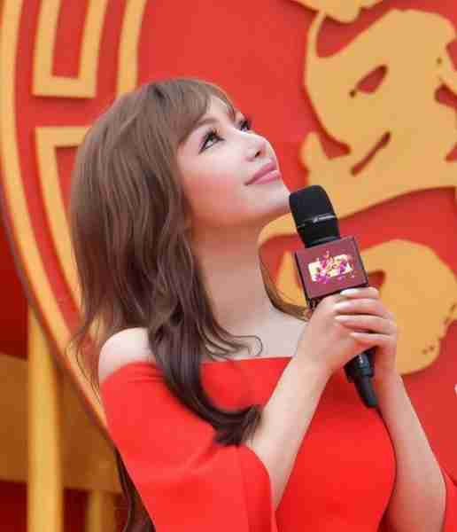 央视又开始“踢人”了,一女主持被除名,工作10年毫无存在感-第21张图片-九妖电影 央视又开始“踢人”了,一女主持被除名,工作10年毫无存在感-第21张图片-九妖电影