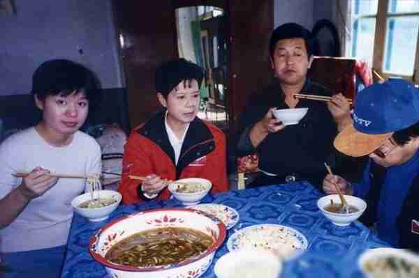 央视第一女主持人离世,事业爱情圆满,儿子成为她一生的遗憾-第14张图片-九妖电影 央视第一女主持人离世,事业爱情圆满,儿子成为她一生的遗憾-第14张图片-九妖电影