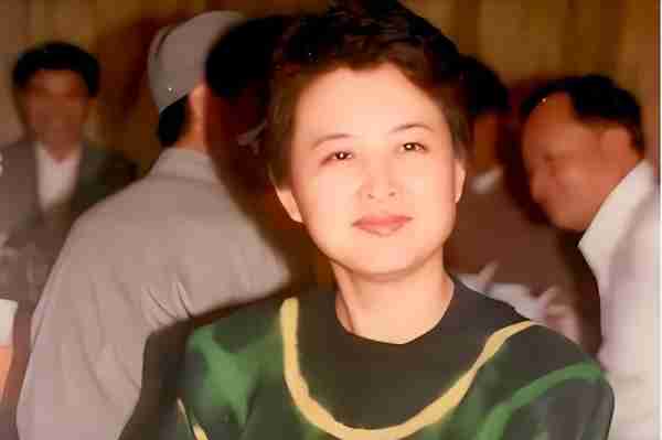 央视肖晓琳：退休5个月，在美国儿子家死去，临终26字遗言太深刻-第26张图片-九妖电影