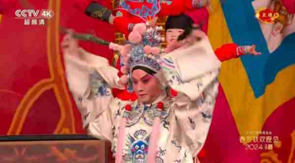 回顾春晚：龙年春晚的8个绝美瞬间，您最爱哪一个？-第3张图片-九妖电影