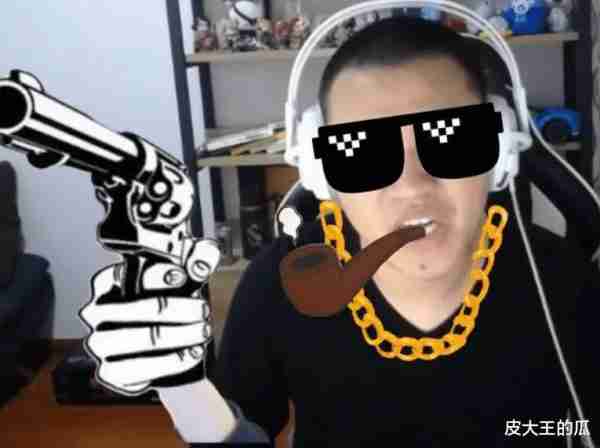 女主播和男友直播交作业，全程直播间都没被封，网友：正能量-第1张图片-九妖电影