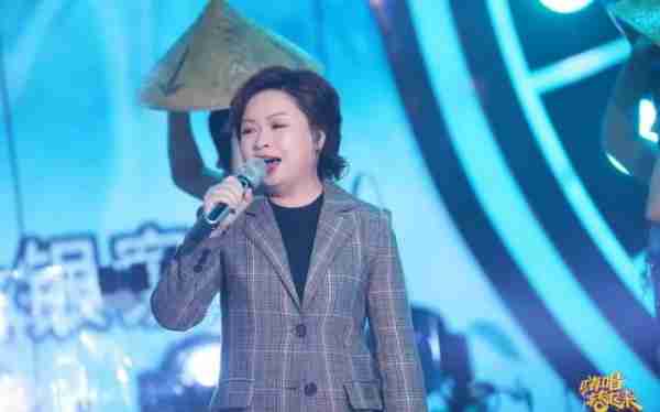 因演唱《山路十八弯》走红，三次登上春晚的李琼，如今销声匿迹-第9张图片-九妖电影