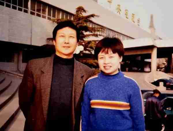 因演唱《山路十八弯》走红，三次登上春晚的李琼，如今销声匿迹-第12张图片-九妖电影