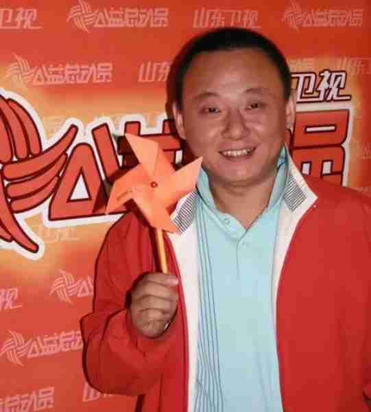 国家一级演员，10登春晚，陪妻子抗病23年，倾家荡产依旧不离不弃_1-第28张图片-九妖电影