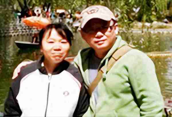 国家一级演员，10登春晚，陪妻子抗癌23年，倾家荡产依旧不离不弃_1-第25张图片-九妖电影