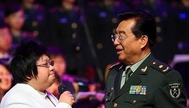 她“骗”了我们30年,韩红父亲原是家喻户晓的他,难怪都不敢得罪-第5张图片-九妖电影 她“骗”了我们30年,韩红父亲原是家喻户晓的他,难怪都不敢得罪-第5张图片-九妖电影
