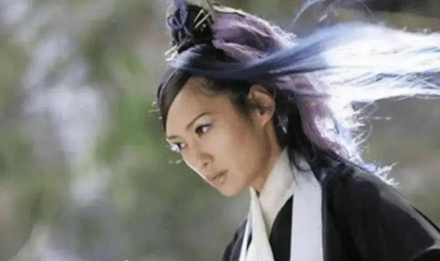 她凭借身材在大陆捞金,翻脸吐槽内地脏乱差,如今嫁入豪门当富婆-第16张图片-九妖电影 她凭借身材在大陆捞金,翻脸吐槽内地脏乱差,如今嫁入豪门当富婆-第16张图片-九妖电影
