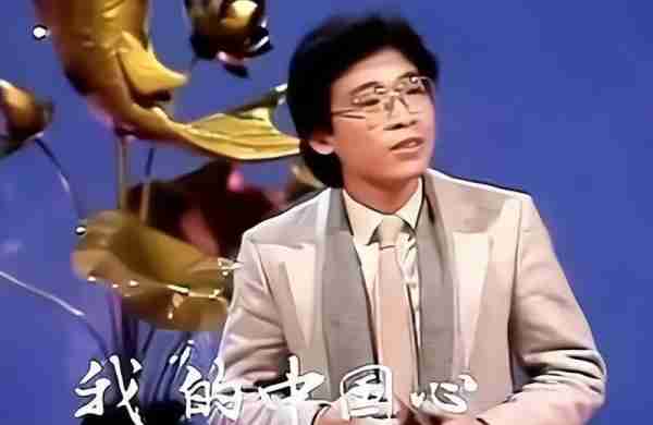 在春晚唱了一首歌，被封杀14年，今身价过亿，全部无偿捐献给祖国-第4张图片-九妖电影