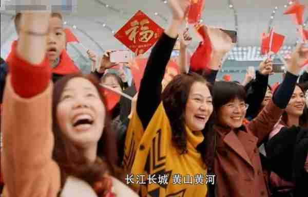 在春晚唱了一首歌，被封杀14年，今身价过亿，全部无偿捐献给祖国_4-第6张图片-九妖电影