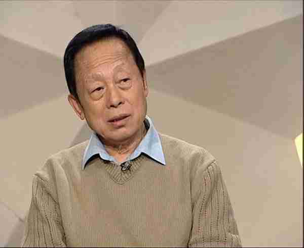 在春晚唱了一首歌，被封杀14年，今身价过亿，全部无偿捐献给祖国_4-第5张图片-九妖电影