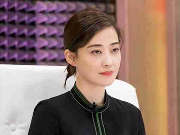 她是“最愚蠢”的演员，闪婚2次，倒贴全部身家，如今48岁身价百亿-第2张图片-九妖电影