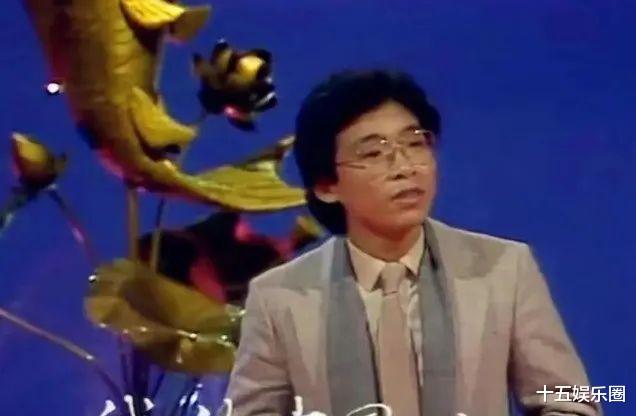 在春晚唱了一首歌，被封杀14年，如今身价过亿，全部无偿捐献给祖国-第1张图片-九妖电影