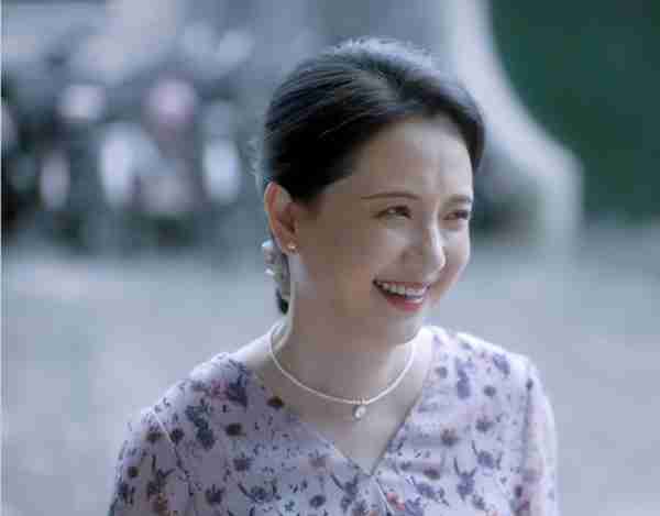 她是国家一级演员，丈夫去世后守寡10年，女儿如今比她还红！-第3张图片-九妖电影