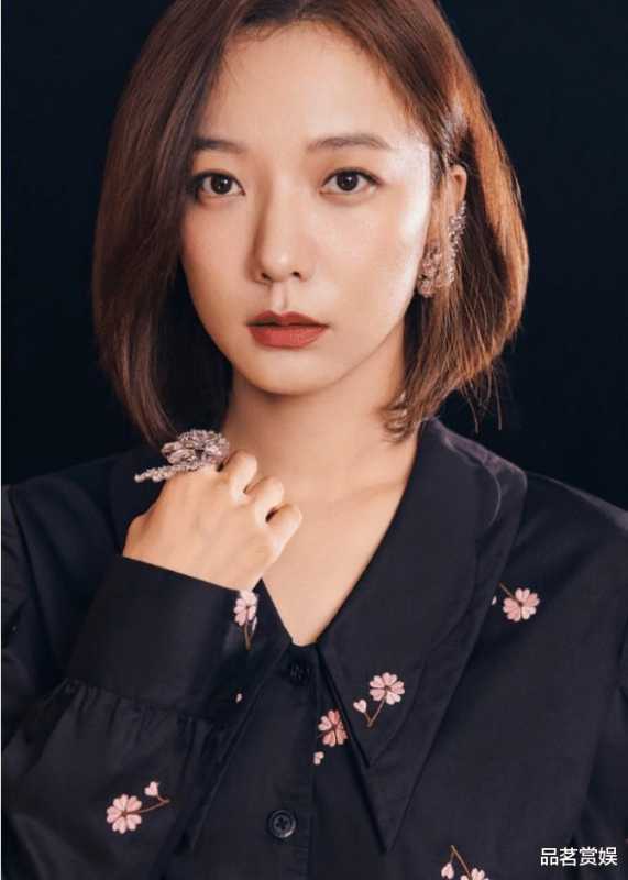 坎坷的王珞丹：40岁仍未婚，母亲上综艺节目里催婚，她恨嫁吗？-第18张图片-九妖电影