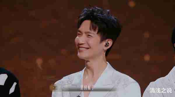声生不息·家年华：何炅玩春晚梗，王心凌、陈楚生没上过春晚尴尬-第8张图片-九妖电影
