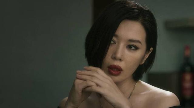 她曾把黄渤吻到害羞,与导演同居12年遭抛弃,今47岁身价高达40亿-第23张图片-九妖电影 她曾把黄渤吻到害羞,与导演同居12年遭抛弃,今47岁身价高达40亿-第23张图片-九妖电影