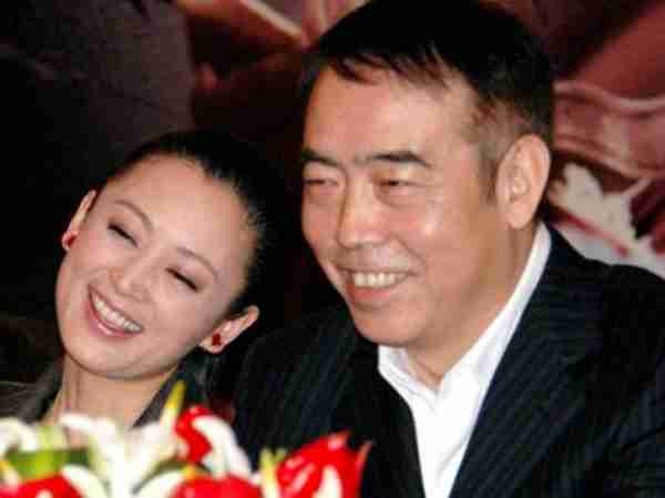她被称为“大陆第一美人”，两大名导为其着迷，今55岁活得像25岁-第43张图片-九妖电影