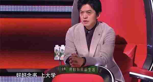 大四学生单依纯：出道三年两上春晚！是老天爷赏饭吃还是家有矿？-第12张图片-九妖电影