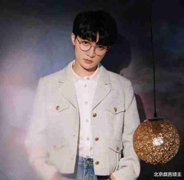 大家的春晚：周深现身直播间，高情商巧妙化解尴尬，引发全网热议-第5张图片-九妖电影