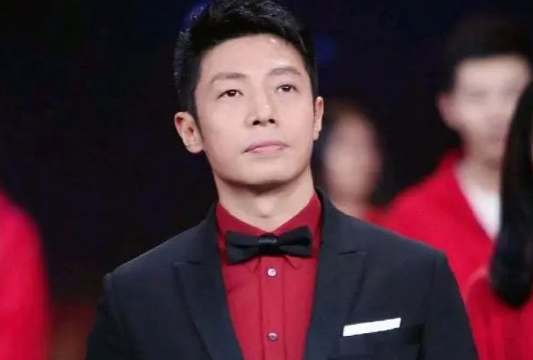 央视2024龙年春晚主持人来袭，朱军、董卿、朱迅、李思思无缘春晚-第5张图片-九妖电影