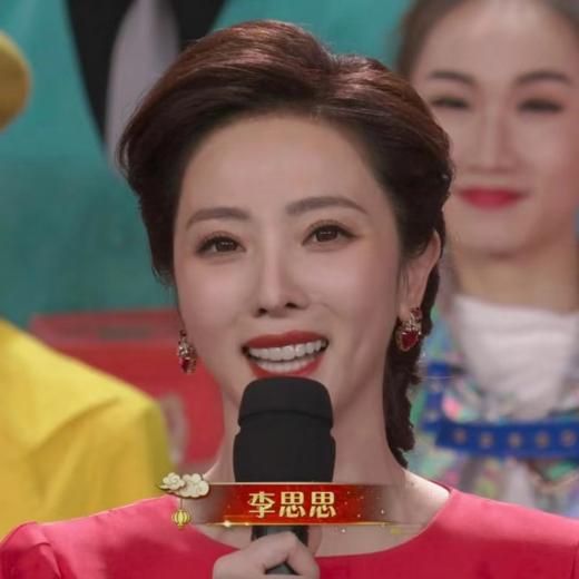央视2024龙年春晚主持人来袭，朱军、董卿、朱迅、李思思无缘春晚-第8张图片-九妖电影
