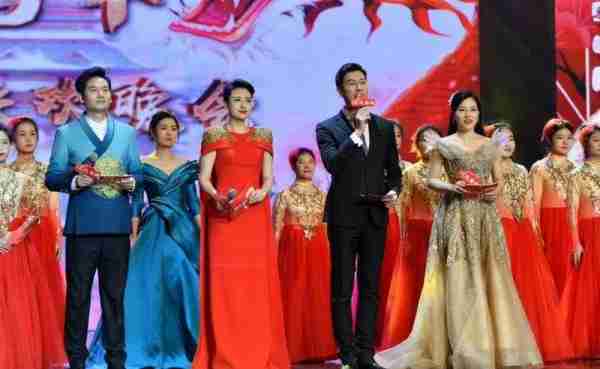 央视主持张蕾：扎根央视16年后离职，如今上家乡春晚再次证明实力-第15张图片-九妖电影