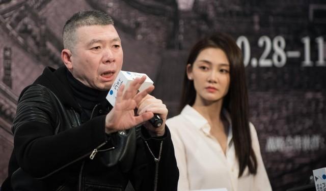 娱乐圈10位酒后失态的明星，有人伸出咸猪手，有人被警方拘留-第3张图片-九妖电影
