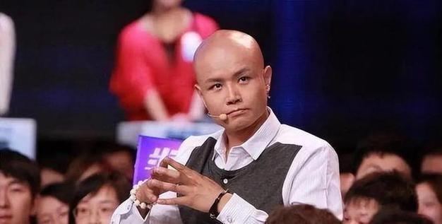 娱乐圈10位酒后失态的明星，有人伸出咸猪手，有人被警方拘留-第15张图片-九妖电影