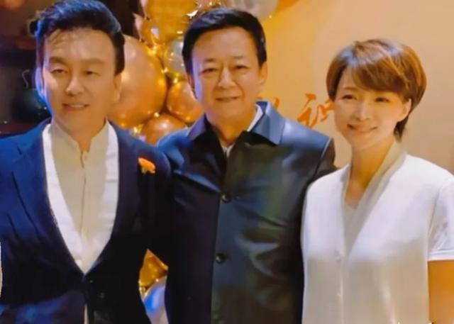 央视四大名嘴合体亮相，网友梦回经典春晚时刻-第3张图片-九妖电影