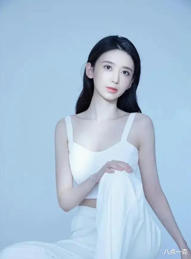 娱乐圈嫪毐！高亚麟的出轨对象是北电校花，和关晓彤是同班同学-第15张图片-九妖电影