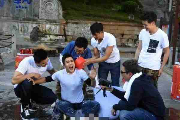 娱乐圈的“假戏真做”，祸害了多少明星？哪怕是男性都没有逃过-第37张图片-九妖电影