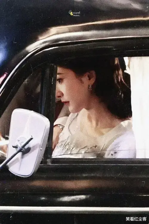 审美疲劳：观众呼吁杨幂收手“秀身材”-第30张图片-九妖电影
