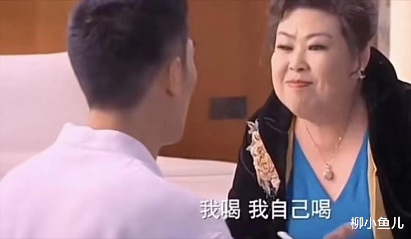 导演请她来演个富婆，她却意外成为所有男人心中的“噩梦”！-第1张图片-九妖电影