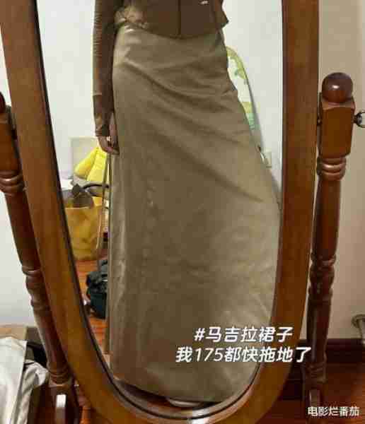 将朱珠的高奢裙子和沈梦辰的原味皮鞋，一比较，差距就出来了-第25张图片-九妖电影