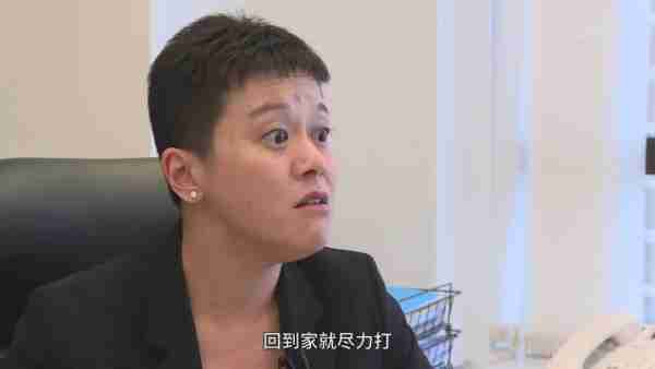 女孩服药自杀，亲妈被骂上热搜！TVB的真人秀，7年前早就预言了…-第19张图片-九妖电影
