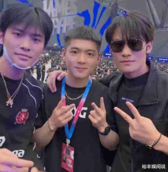 小杨哥办电音节为合肥上分！直升机负责守护，曝一个卡座高达10万-第1张图片-九妖电影
