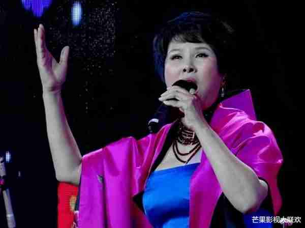 她24岁一唱成名，48岁丈夫入狱不抛弃，患癌后丈夫用全部身家医治-第2张图片-九妖电影
