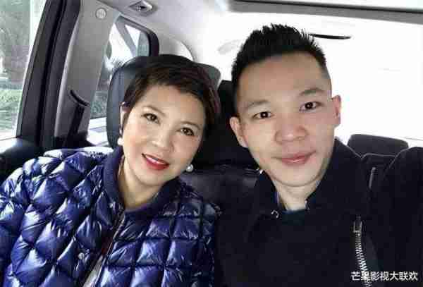她9次登上春晚，被老外骗走3千万，40岁嫁小13岁男友，如今怎样_1-第54张图片-九妖电影