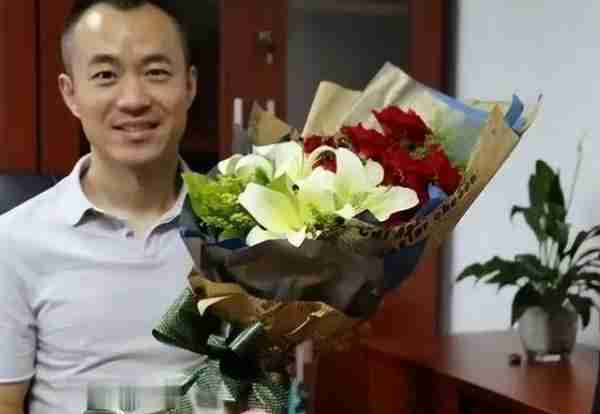 崇洋媚外、两面三刀,已被国家逮捕的6位主持人,看看你认识几个-第33张图片-九妖电影 崇洋媚外、两面三刀,已被国家逮捕的6位主持人,看看你认识几个-第33张图片-九妖电影