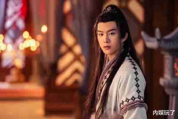 自称是当红歌手，却没有一首代表作，这8位歌手真敢说-第16张图片-九妖电影