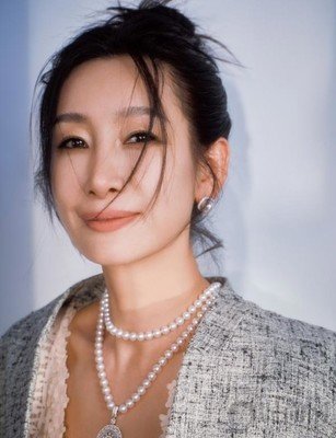 收手吧秦海璐！别辣观众眼睛了，时隔20年再演美人，雷人又无脑-第3张图片-九妖电影