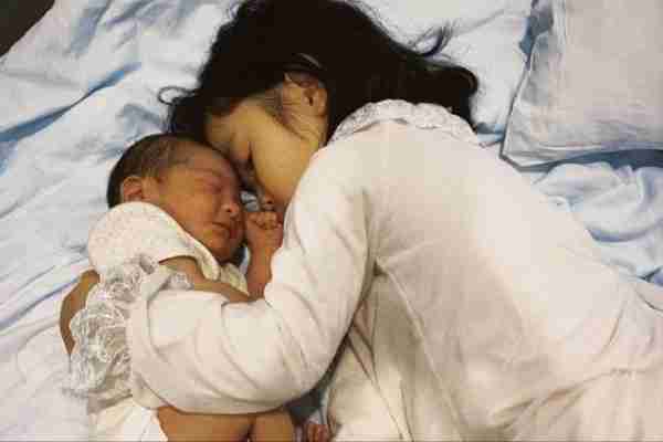 张婉婷二胎得子，网友调侃：是不是掐着表生的？-第3张图片-九妖电影