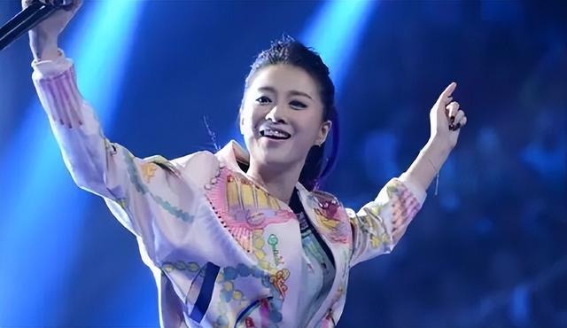 她好声音没夺冠，却嫁给爱奇艺副总裁，34岁生俩娃，活成人生赢家-第6张图片-九妖电影