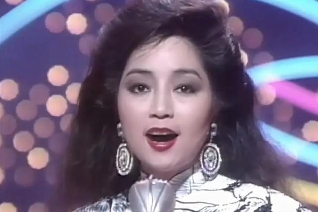 她宁可离婚也绝不更改中国籍，春晚曾为她破例，今74岁仍孤身一人-第25张图片-九妖电影